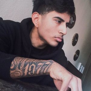 Meet your Posher, Henry